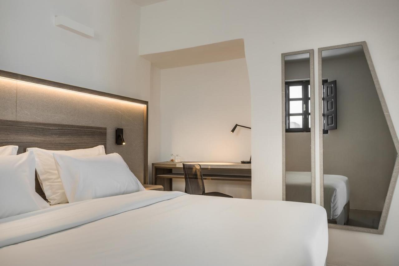 Sun Rocks Boutique Hotel (Adults Only) Фіростефані Екстер'єр фото